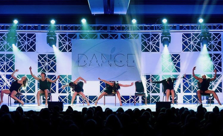 Alex Little's 7 Chairs Live Performance